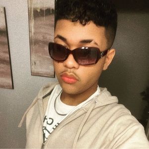 Meet your Posher, Cesar